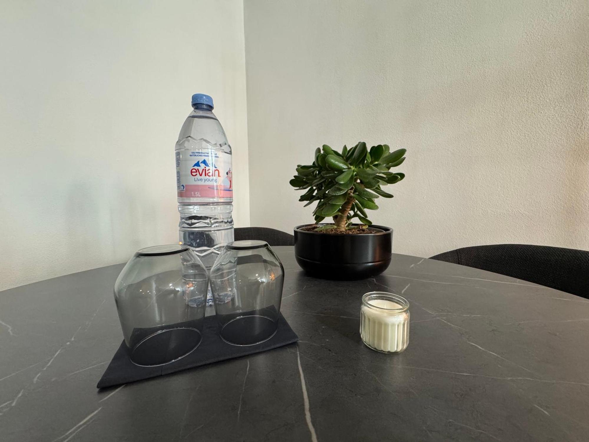 Appartement Au Rez-De-Chaussee En Vieille Ville De פורנטרוי מראה חיצוני תמונה